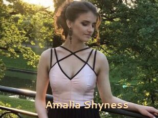 Amalia_Shyness