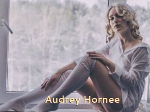 Audrey_Hornee