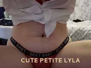 CUTE_PETITE_LYLA