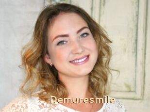 Demuresmile