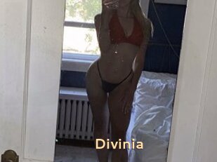 Divinia