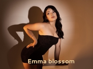 Emma_blossom