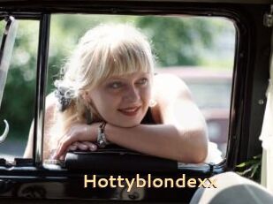 Hottyblondexx