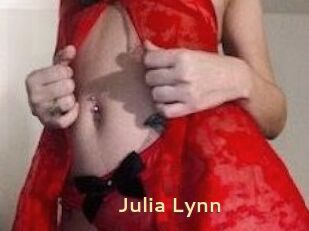 Julia_Lynn