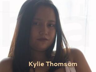 Kylie_Thomsom