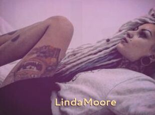 Linda_Moore