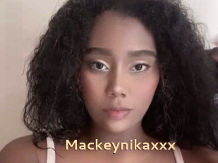 Mackeynikaxxx