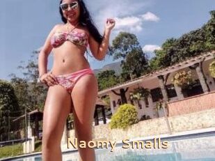 Naomy_Smalls