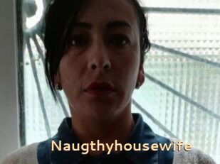 Naugthy_housewife