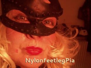 NylonfeetlegPia