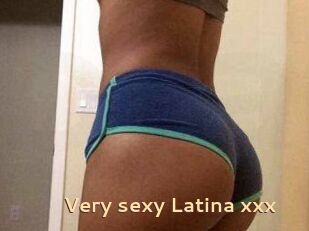 Very_sexy_Latina_xxx